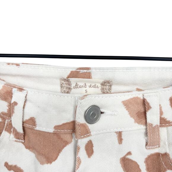 Altar'd State Brown Cream High Waisted Cow Print Cutoff Shorts Size S - Picture 3 of 3